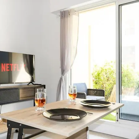Le Royal - Quiet - Spacious - Swimming Pool * Villeneuve-Loubet