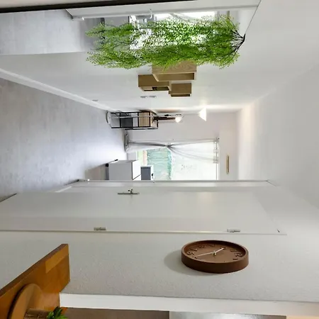 Le Royal - Quiet - Spacious - Swimming Pool Apartamento