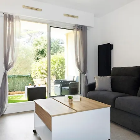 Le Royal - Quiet - Spacious - Swimming Pool * Villeneuve-Loubet