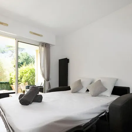 Le Royal - Quiet - Spacious - Swimming Pool Apartamento Villeneuve-Loubet