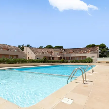 Le Royal - Quiet - Spacious - Swimming Pool *